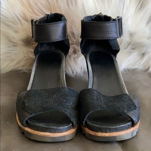 SOREL Joanie II Ankle Strap Wedge Sandal